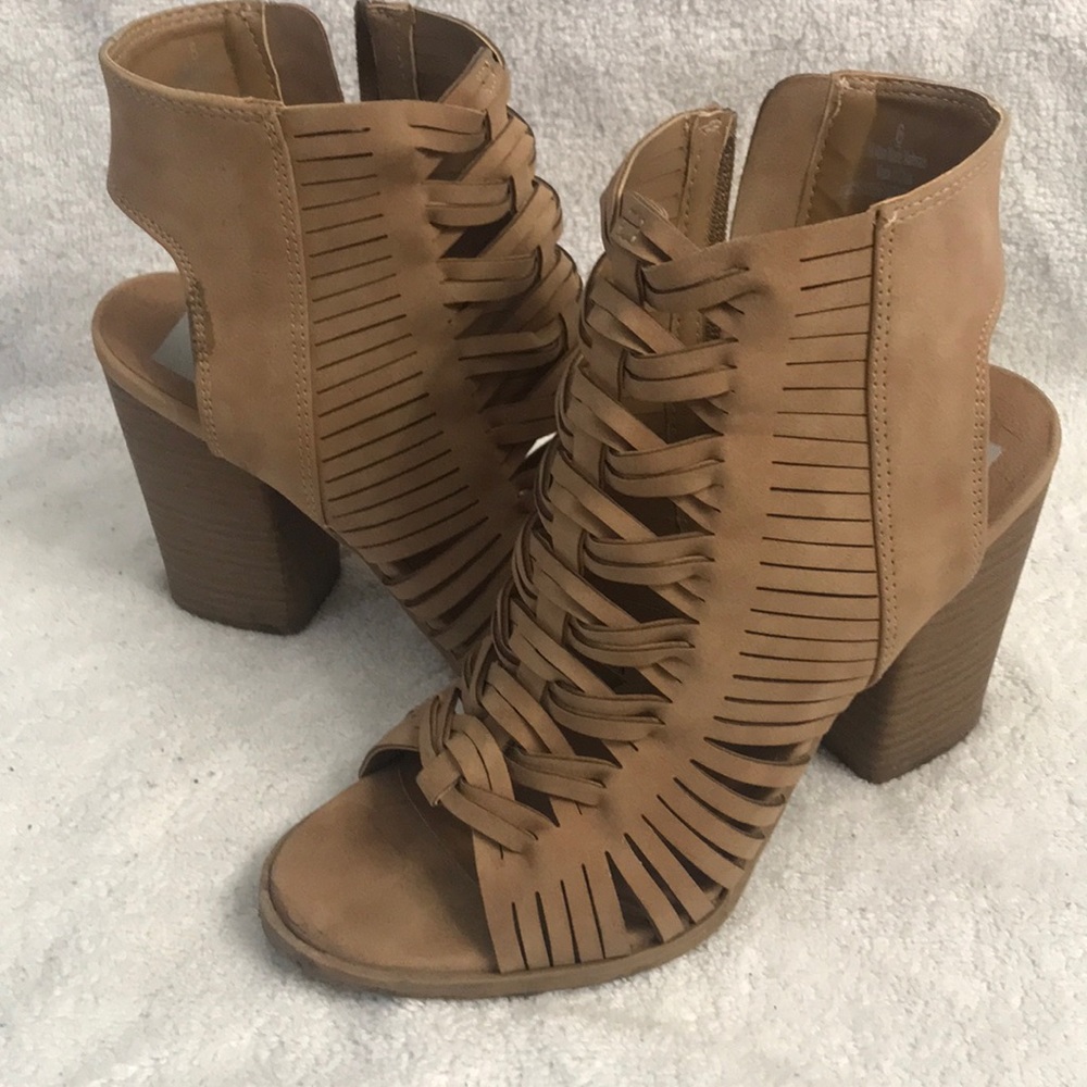 Tan heels